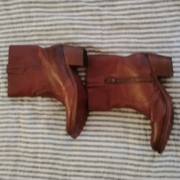 Frye Women's Ankle Brown Leather Boots Sz 7 B - Picture 3 of 7